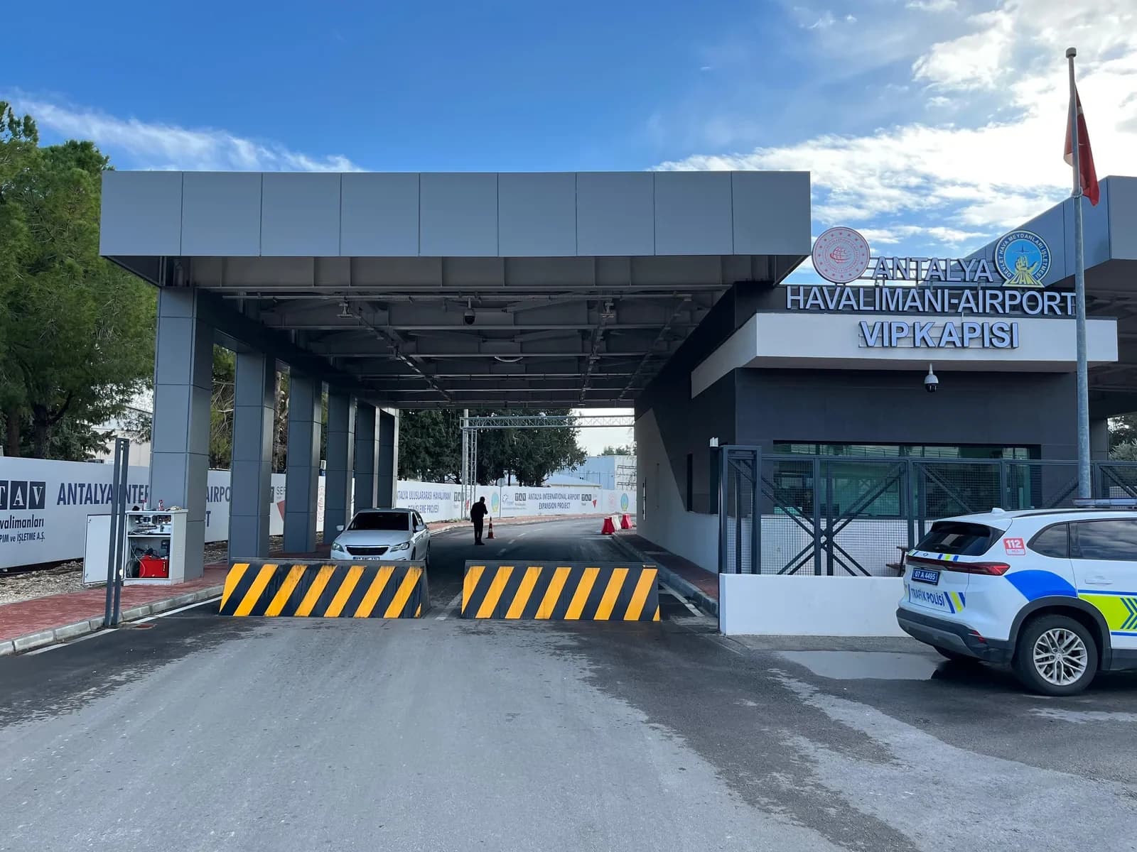 Antalya Havalimanı VIP Kapısı — 3. görsel