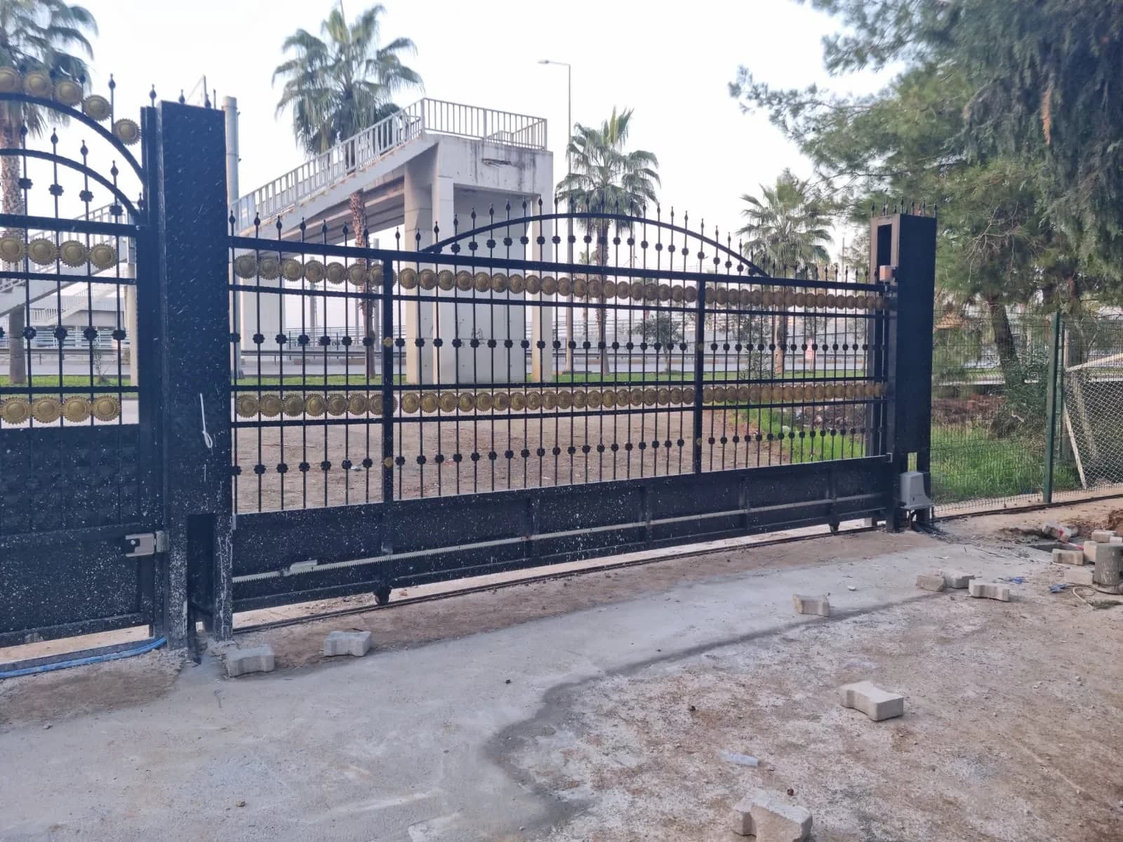 Ferforje Kayar Kapı