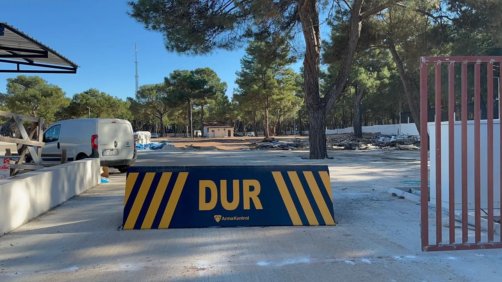 Ormanlık Alan Girişi